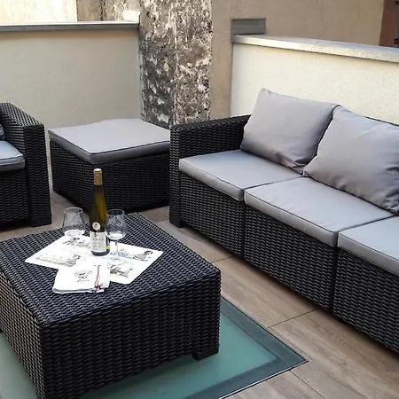 Avec Terrasse 